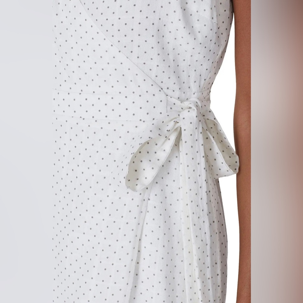 NWT Revolve Line+ Dot Lillie Wrap MIDI in White w/ Gray polka dots - XS - Picture 5 of 12